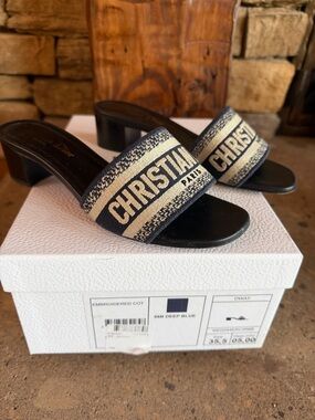 Auth. Dior Dway Embroidered Slide Heel Mule